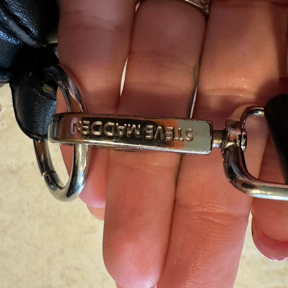 STEVE MADDEN black leather silver buckles Crossbody Bag - Picture 4 of 4